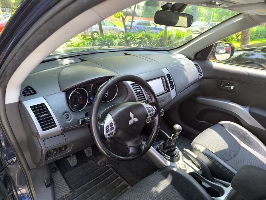Mitsubishi Outlander 2.0d  6ск