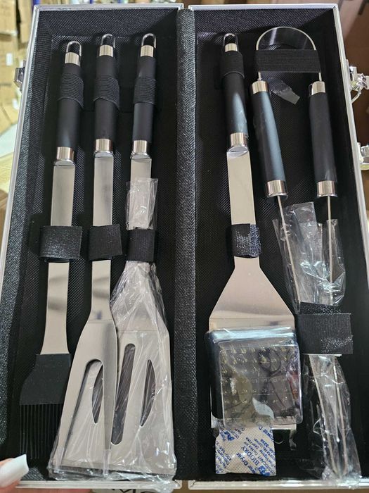 Set Grătar cu ustensile
