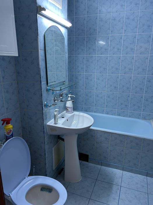 Ofer spre inchiriere apartament cu doua camere