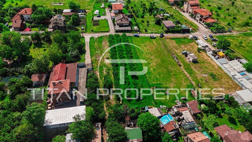 Парцел за продажба в с.Волуяк