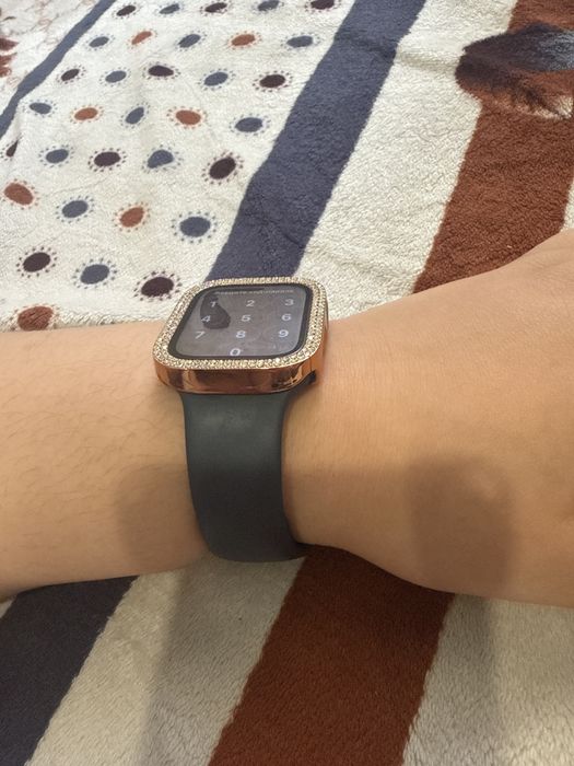 Продам часы  apple wath