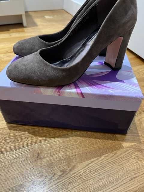 продам новые туфли