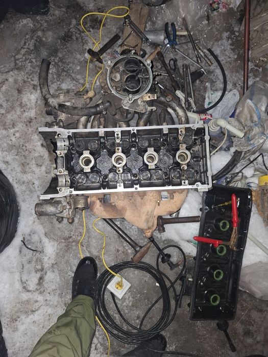 Продам головку на 406 двигатель