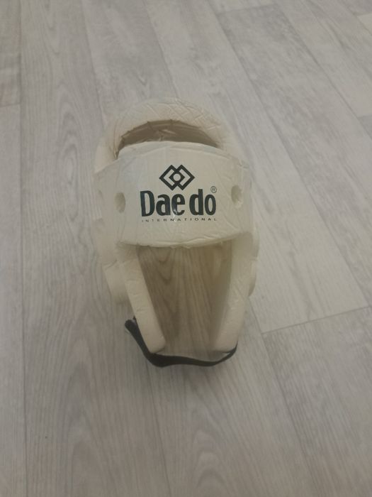 Продам шлем для таеквандо