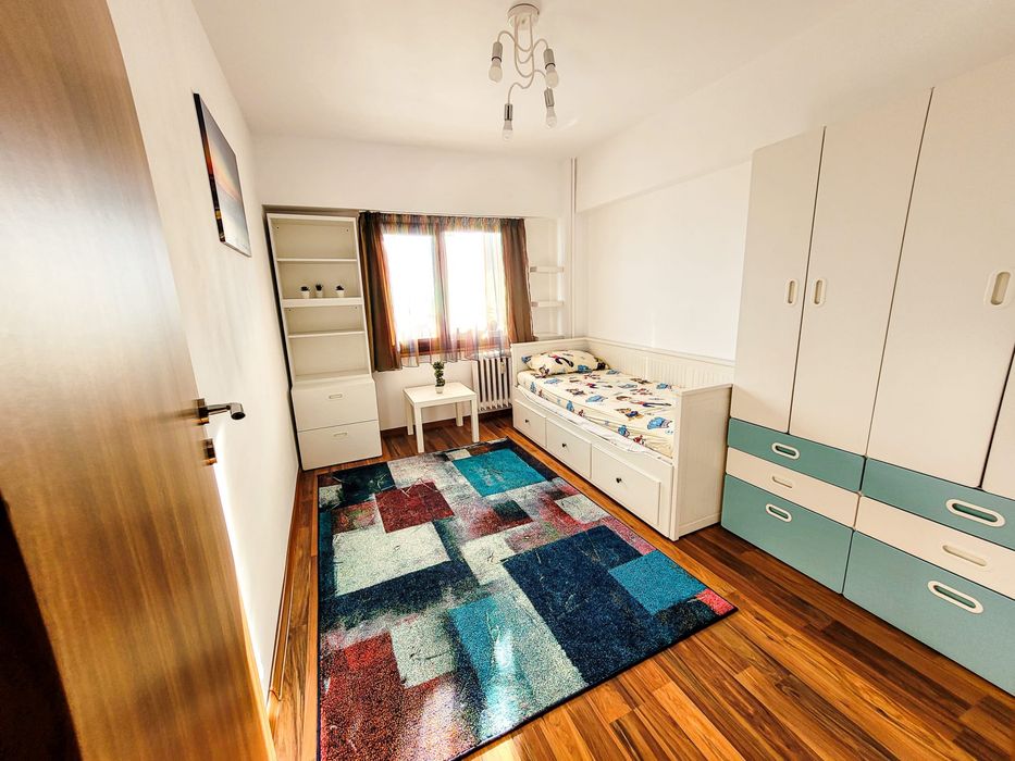 De Vanzare Apartament 3 camere Bucur Obor