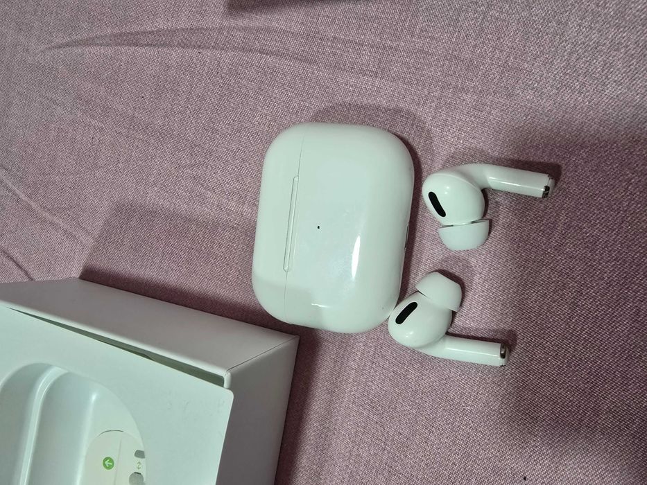 Casti Airpods Pro