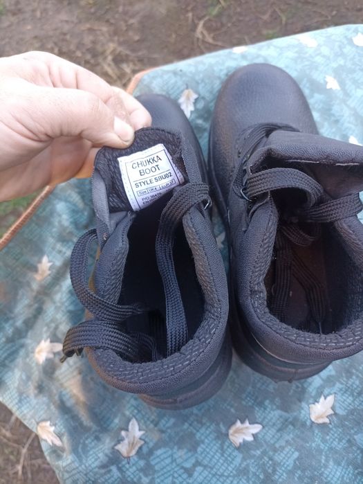 Работни обувки с метално бомбе