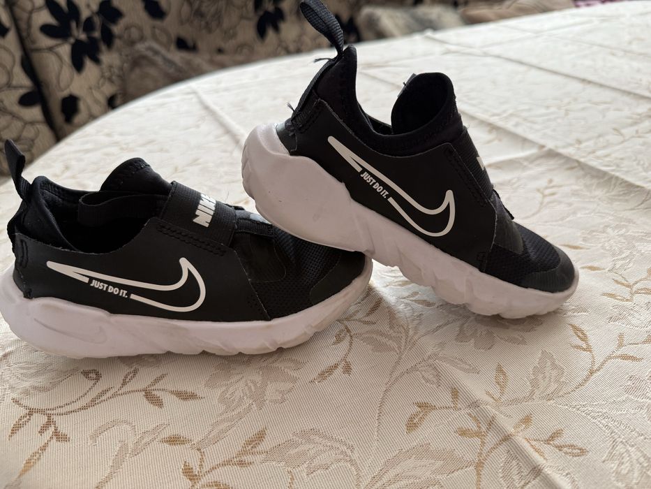 Лот Маратонки nike 28 номер - 3 чифта