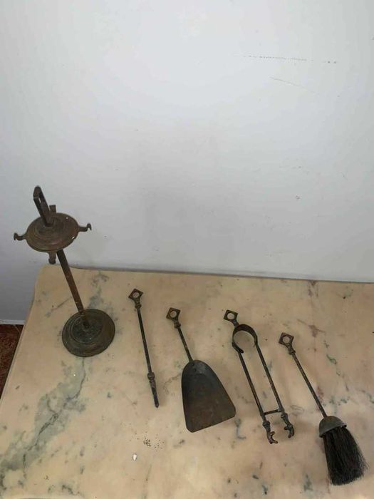 Set de ustensile cu suport semineu