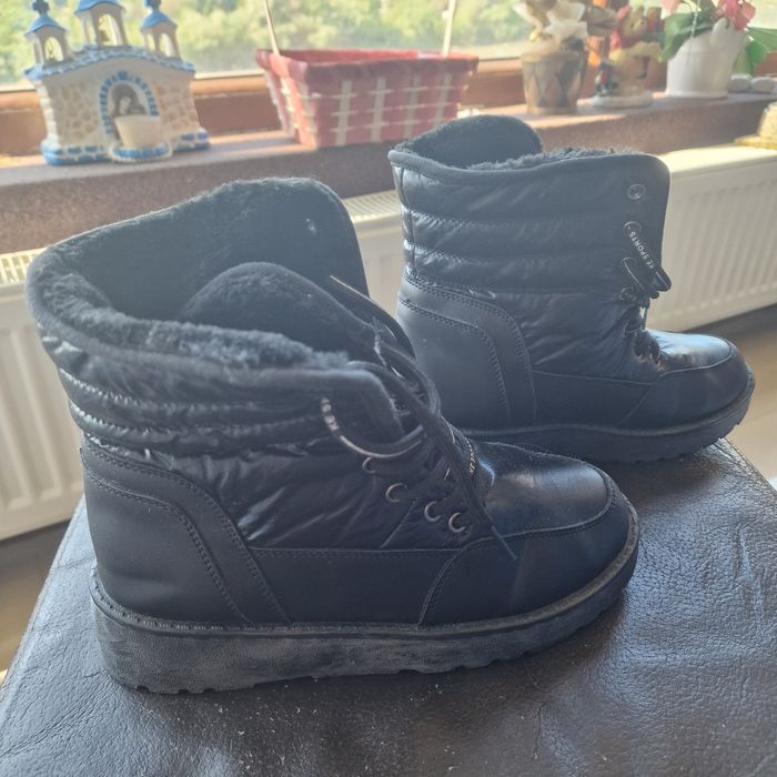 Ghete Botinelli 39 negre iarna îmblănite stare foarte bună conform poz