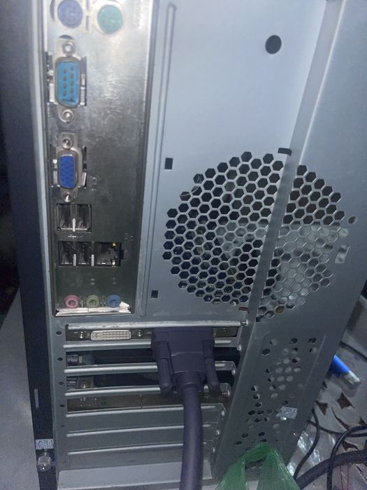 Офисный компьютер