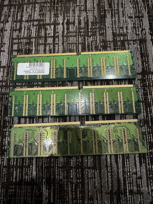Памет за компютър DDR-400 256MB 3 броя