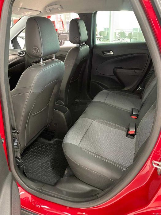 OPEL Crossland кроссовер