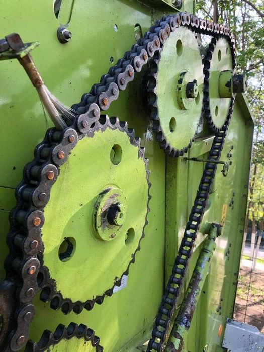 Рулонный пресс-подборщик Сlaas Rollant 46 с Европы