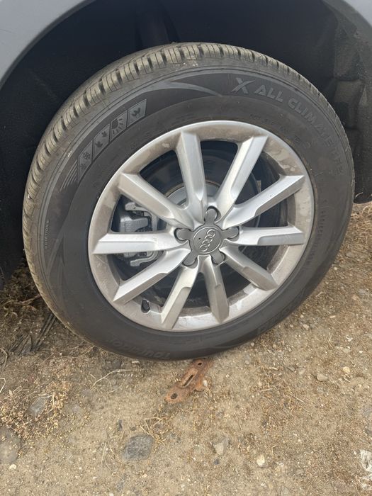 Jante /Roti impecabile Audi Q3  2017 cu anvelope ca  noi All Climate Dot  3624