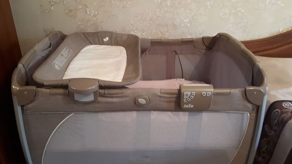 Манеж детский складной