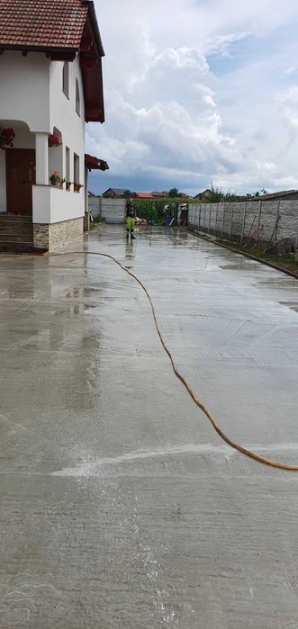 Lucrări cu  excavator , transport agregate , pavaje , betoane, garduri