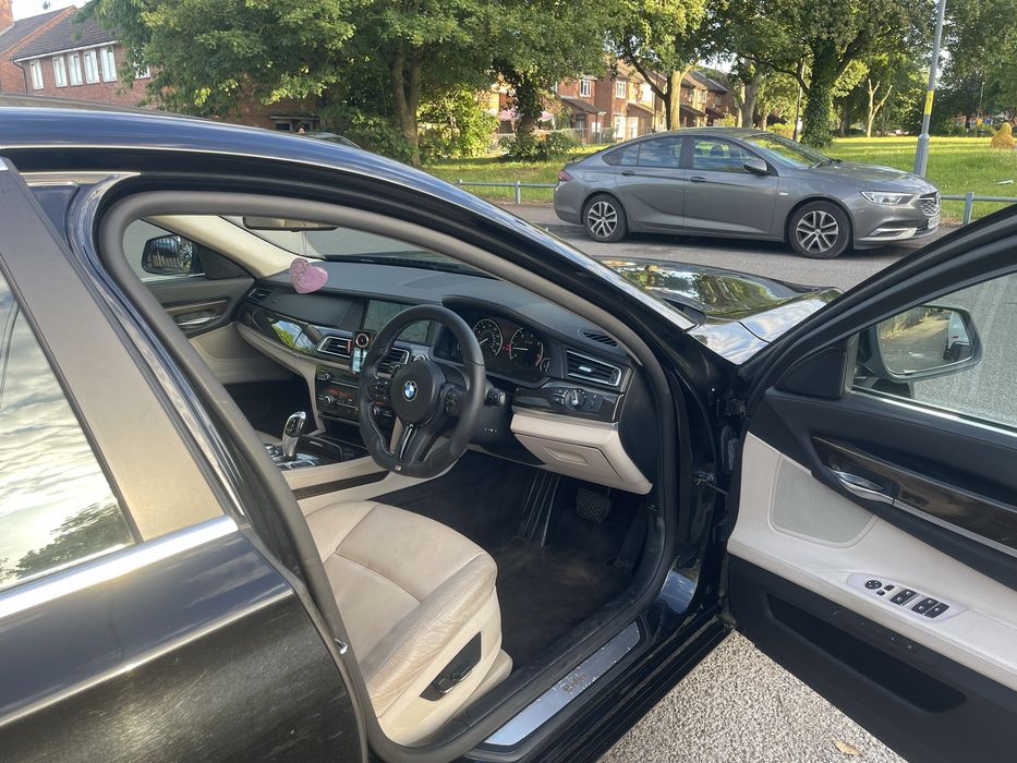 BMW 7 Series 2009 — imagine 5