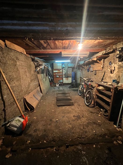 Продам гараж в гаражном кооперативе