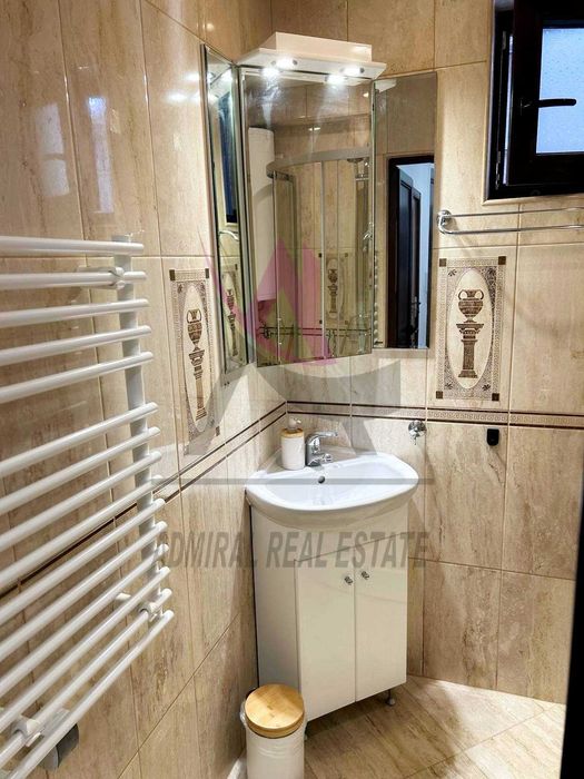 Дава се под наем Тристаен апартамент в Варна, Център - 86 кв.м за 800 € - Снимка #4