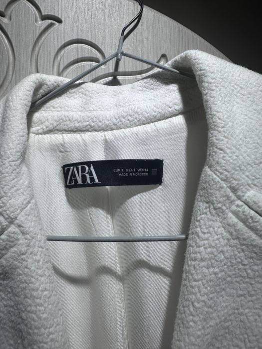 Польто Zara легкое