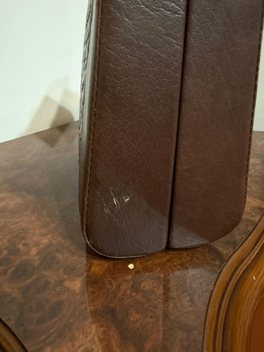 Кожаная сумка...