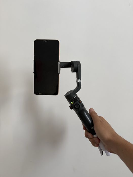 Стабилизатор для смартфона DJI Osmo Mobile 6