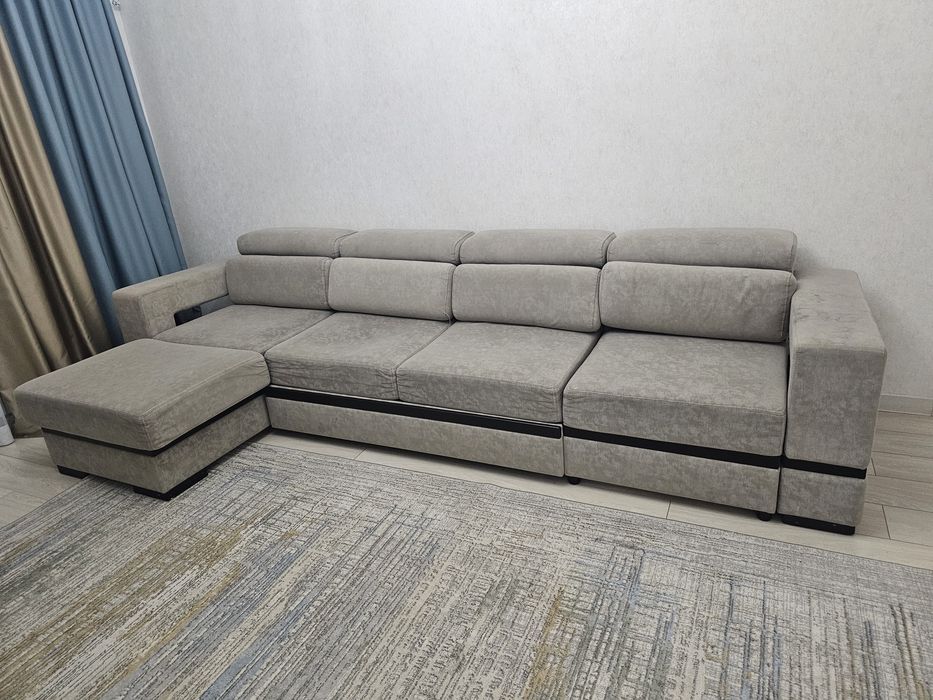 Диван угловой велюровый