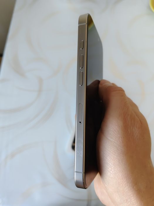 Iphone 16 pro на 256гб