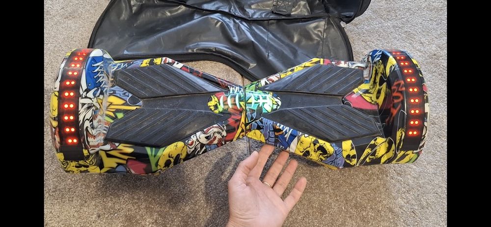 Hoverboard cu design galben vibrant cu luminițe si boxe  Bluetooth