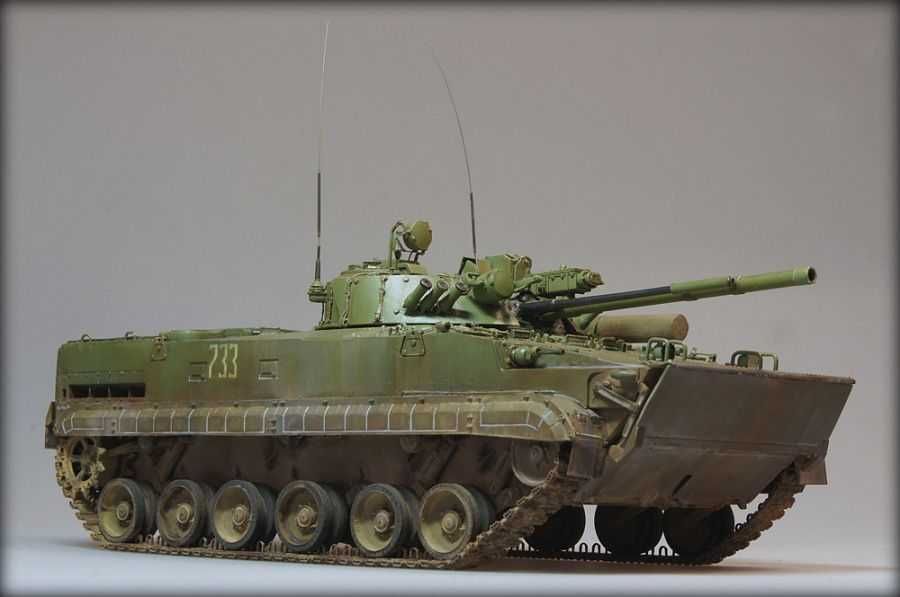 Сборная модель- БОЕВАЯ МАШИНА ПЕХОТЫ БМП-3  масштаб 1:35. TRUMPETER
