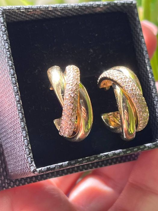 Продаю серги с бриллиантами 750проба 18каратное