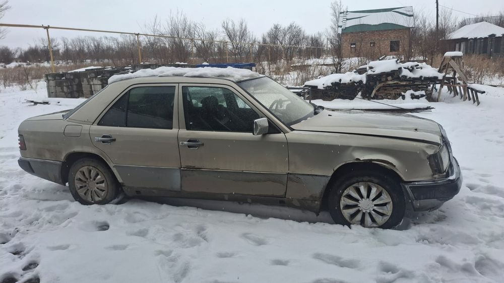 Мерс 124 объем 23