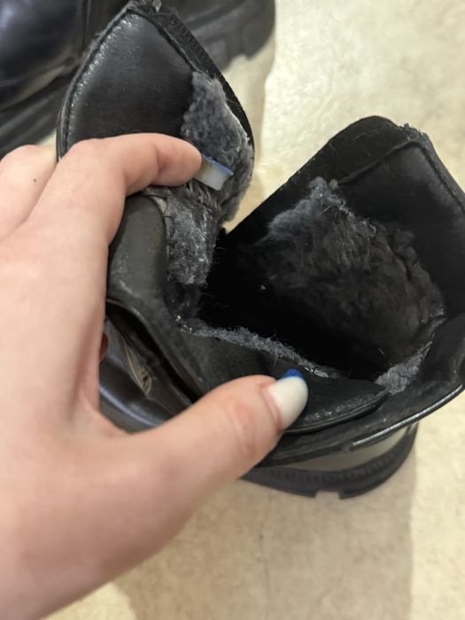 Продам ботинки зимние