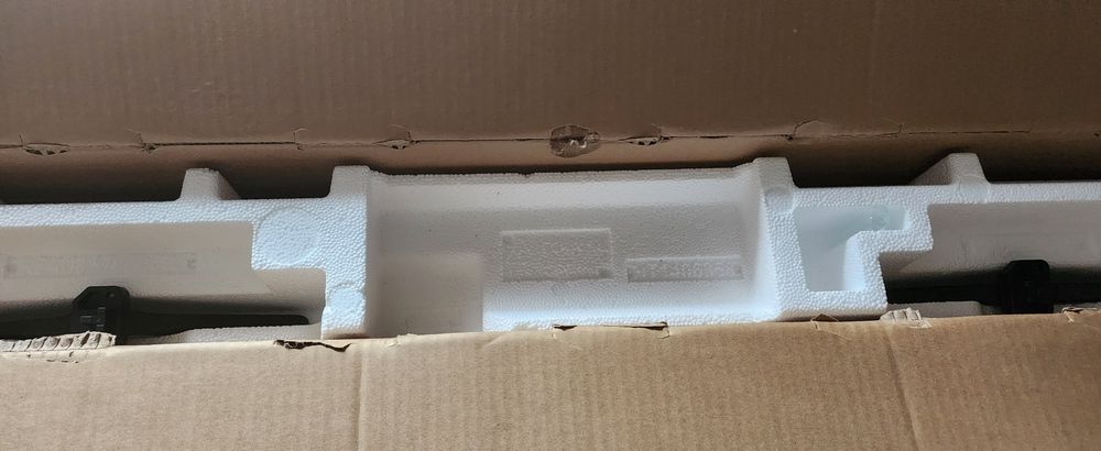 Vand Televizor Lcd cu ecran defecta trebuie schimbata 55" Nume Hisens