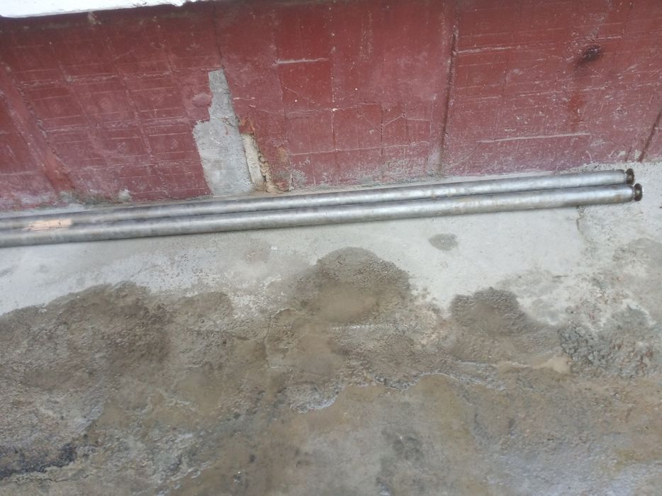 Продам трубы как стойки из нержавейки .