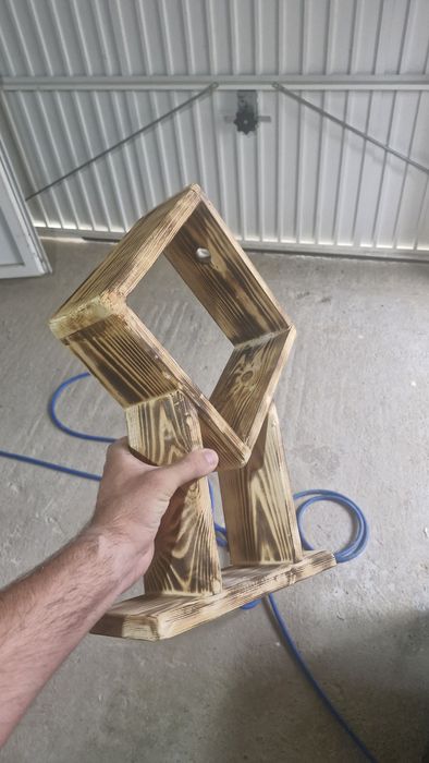 Vând recipiente băuturi alcoolice