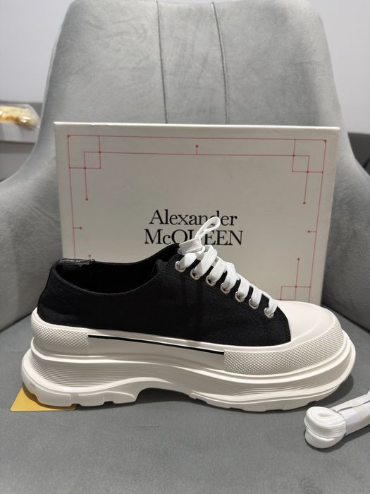 Alexander mqueen slick black