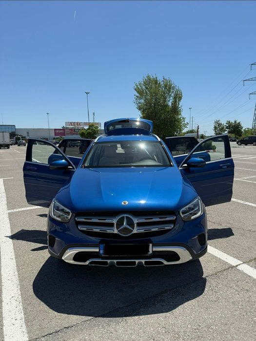 MERCEDES-BENZ GLC