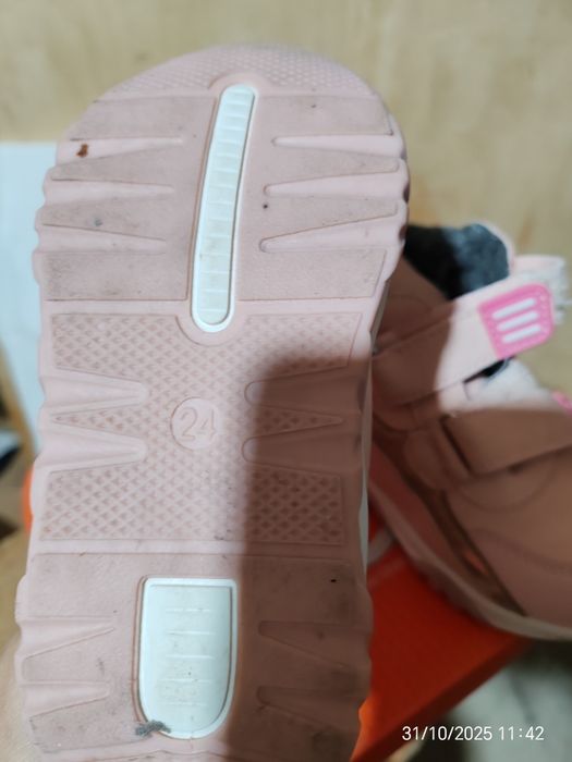 Сапожки  на девочку