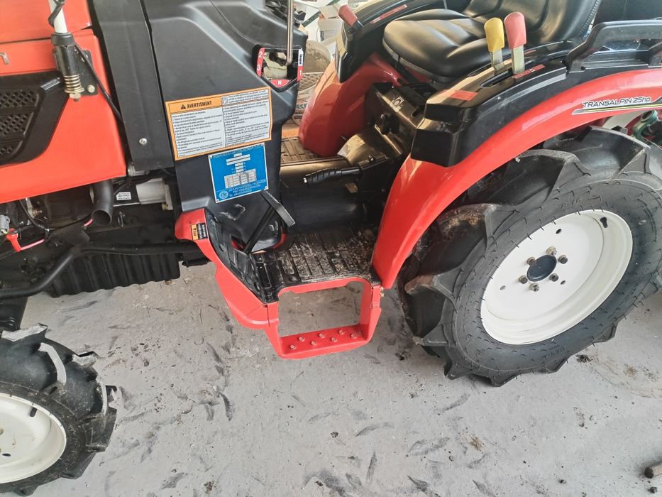 Tractor 4x4 25cp,nou