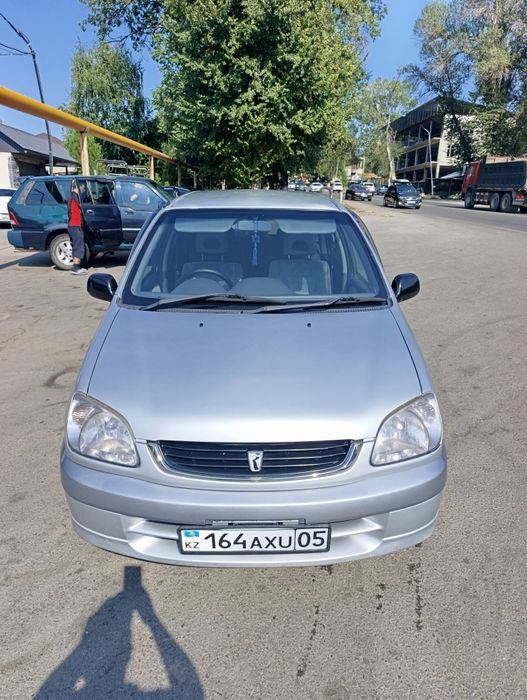 Продам Toyota Raum 1998