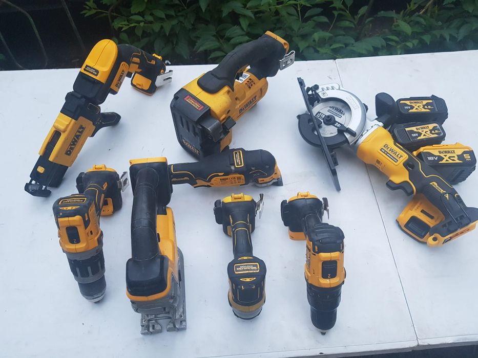 Scule dewalt 18w