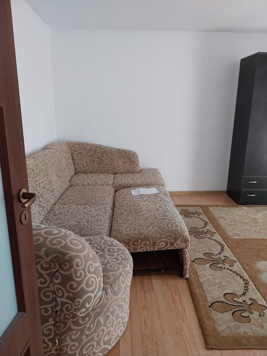 Inchiriez garsonieră