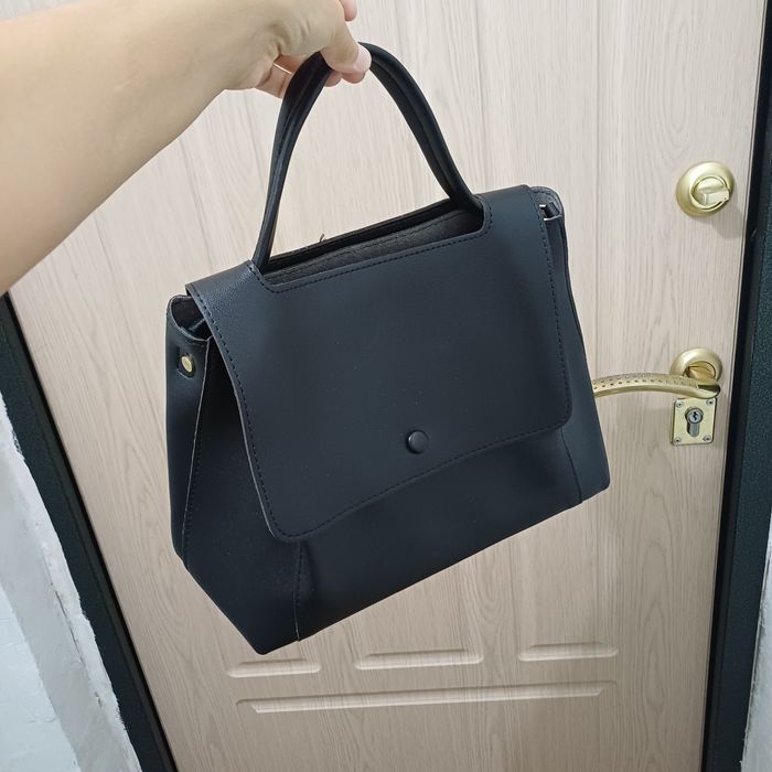 В продаже сумка модная