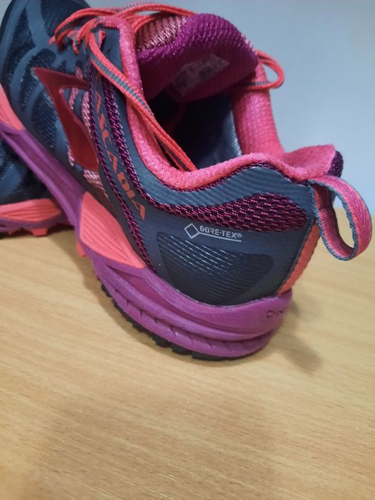 Adidasi dama Goretex