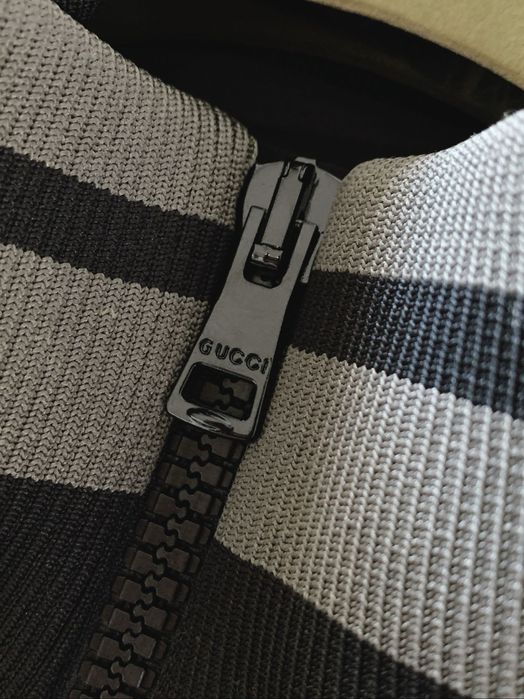 Geaca Gucci , calitate premium , pe comanda , noua , XL