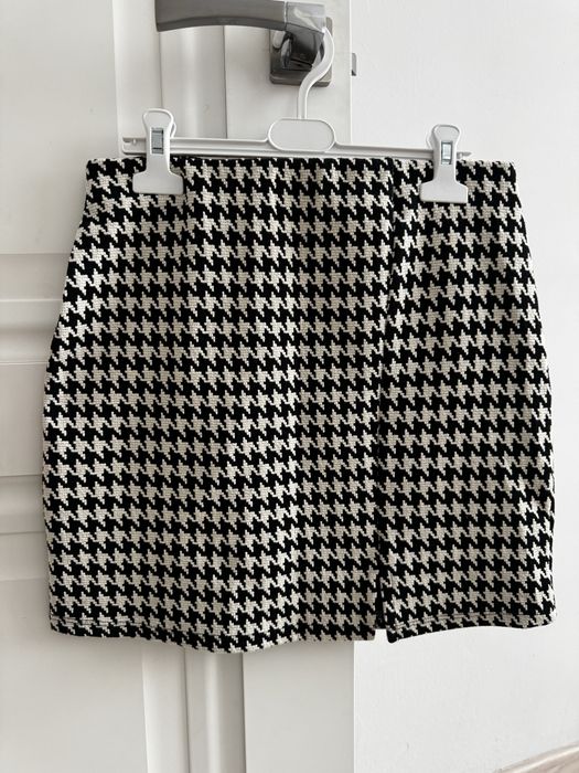 Кароткие юбки по 2000