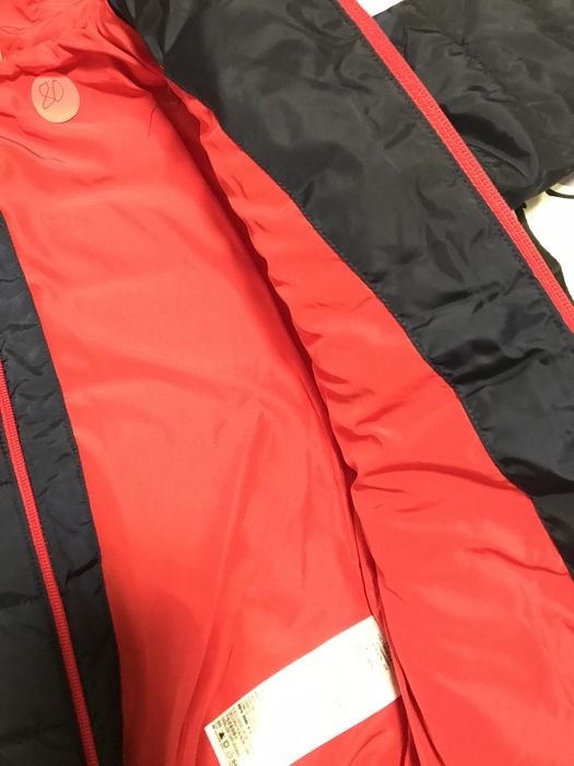 Продавам детско яке Найк