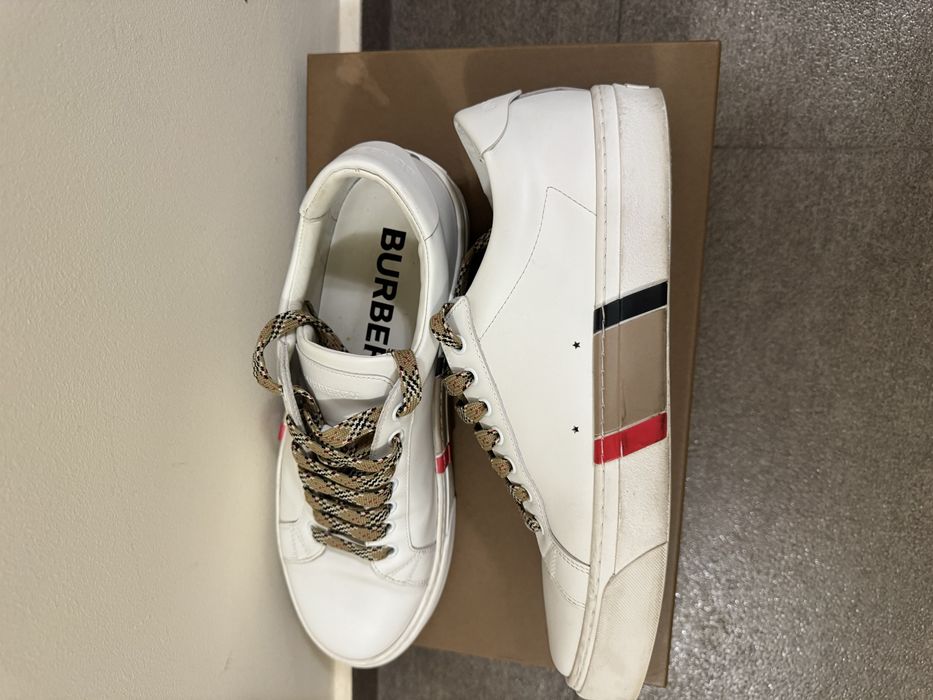 Burberry sneakers